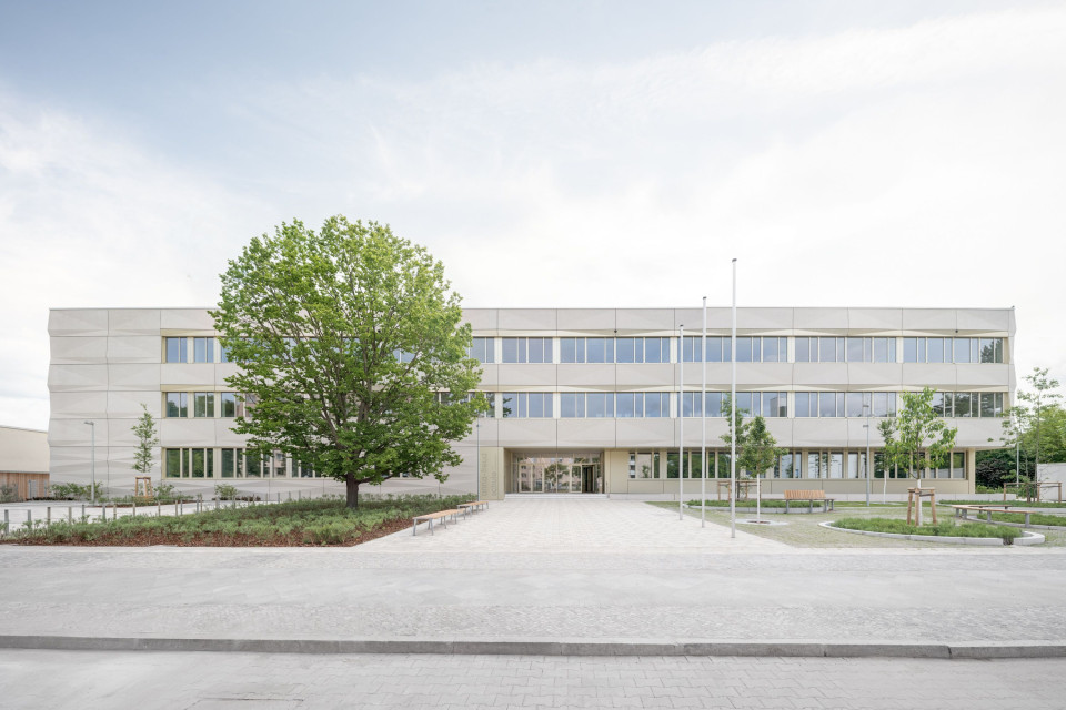 Oberstufenzentrum Sozialwesen Anna-Freud-Schule, Bild 1